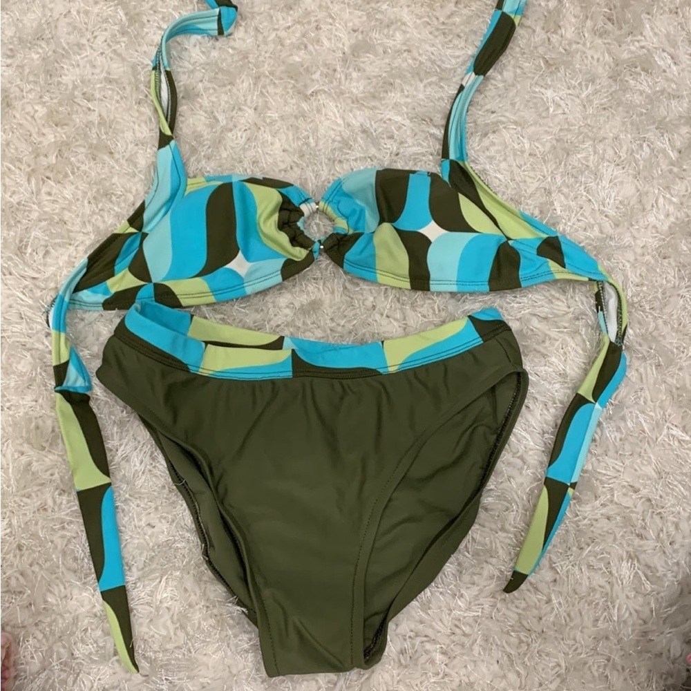 VM Multicolor Striped Bikini Set